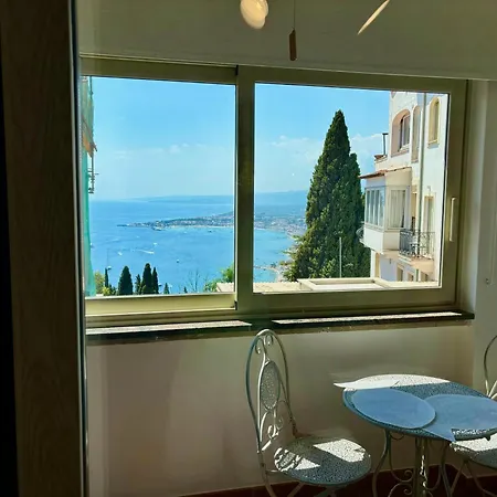 White Blossom Apartment